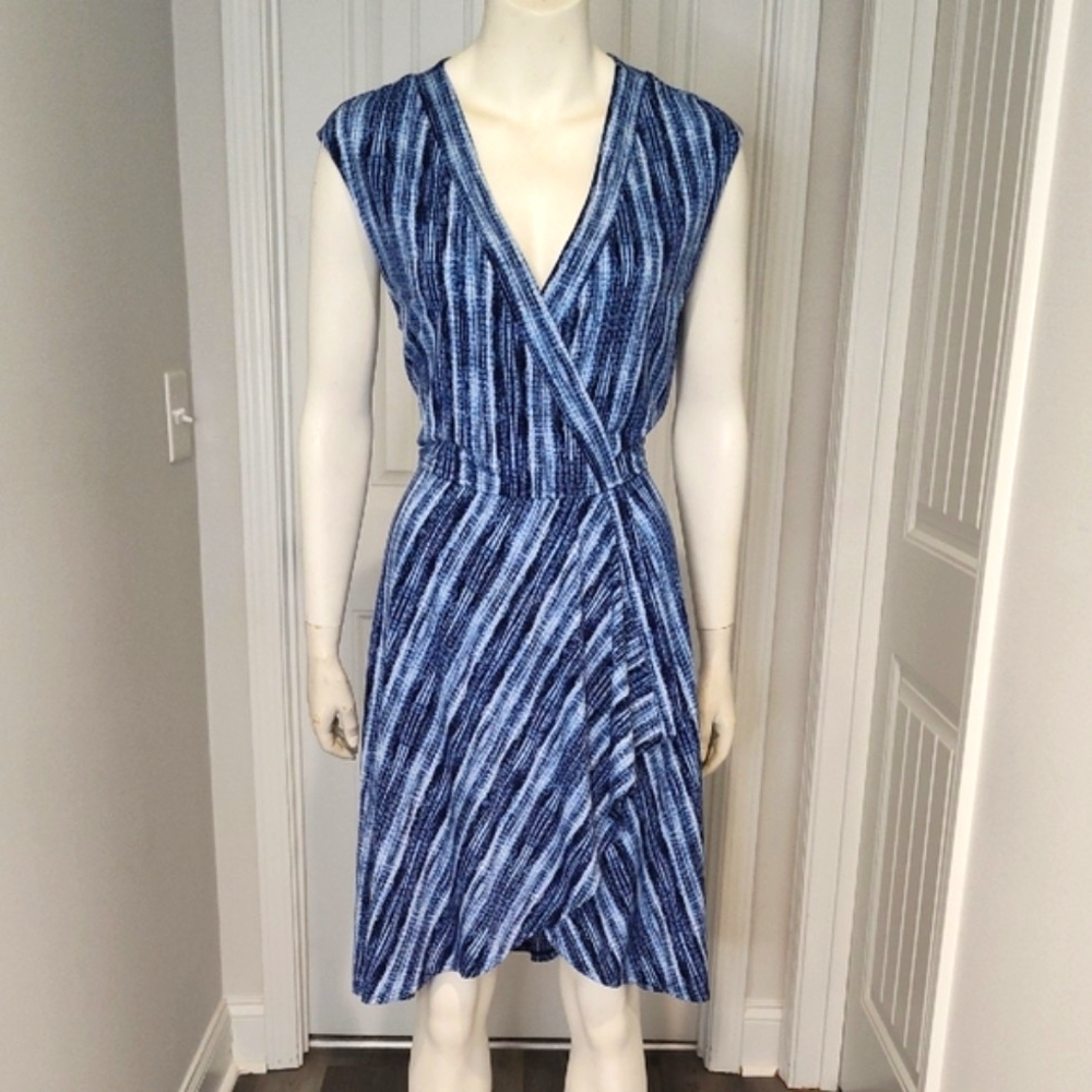 BCBGMAXAZRIA Blue Striped Women's Dress